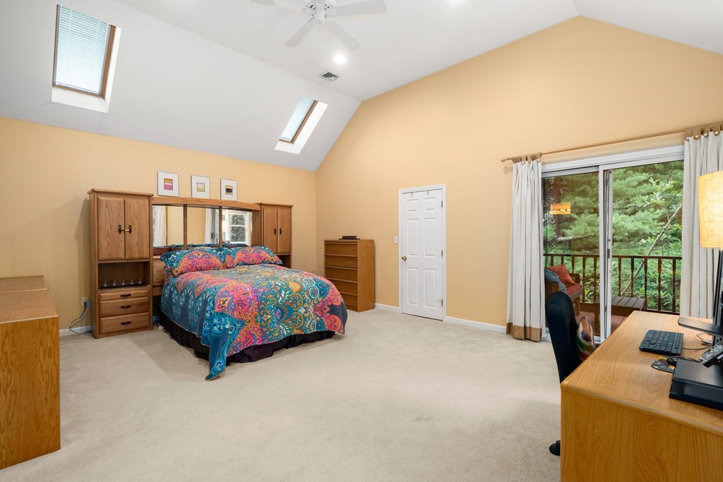 77 Ardmore Road Needham, MA 02494 - Photo 14 of 22