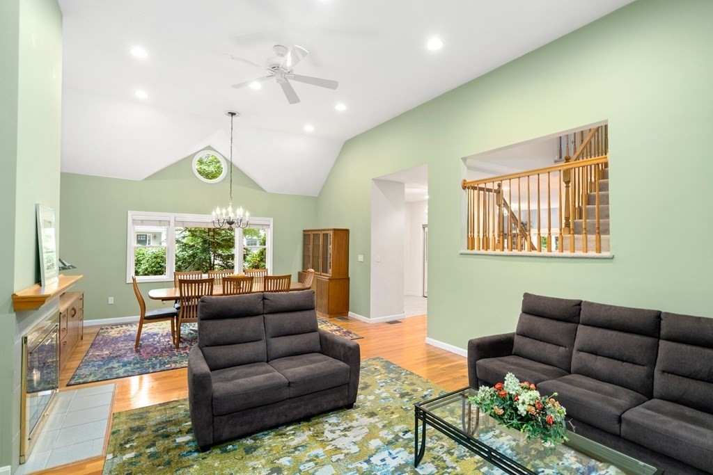 77 Ardmore Road Needham, MA 02494 - Photo 4 of 22