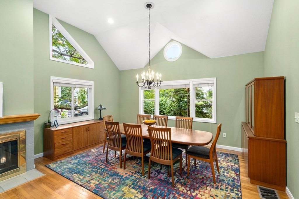 77 Ardmore Road Needham, MA 02494 - Photo 5 of 22