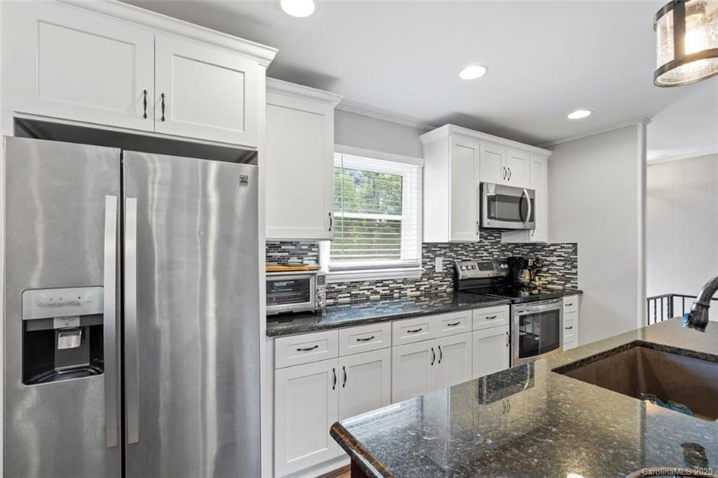 486 Shiloh Church Road Hickory, NC 28601 - Photo 7 of 33 Gallery Image 7