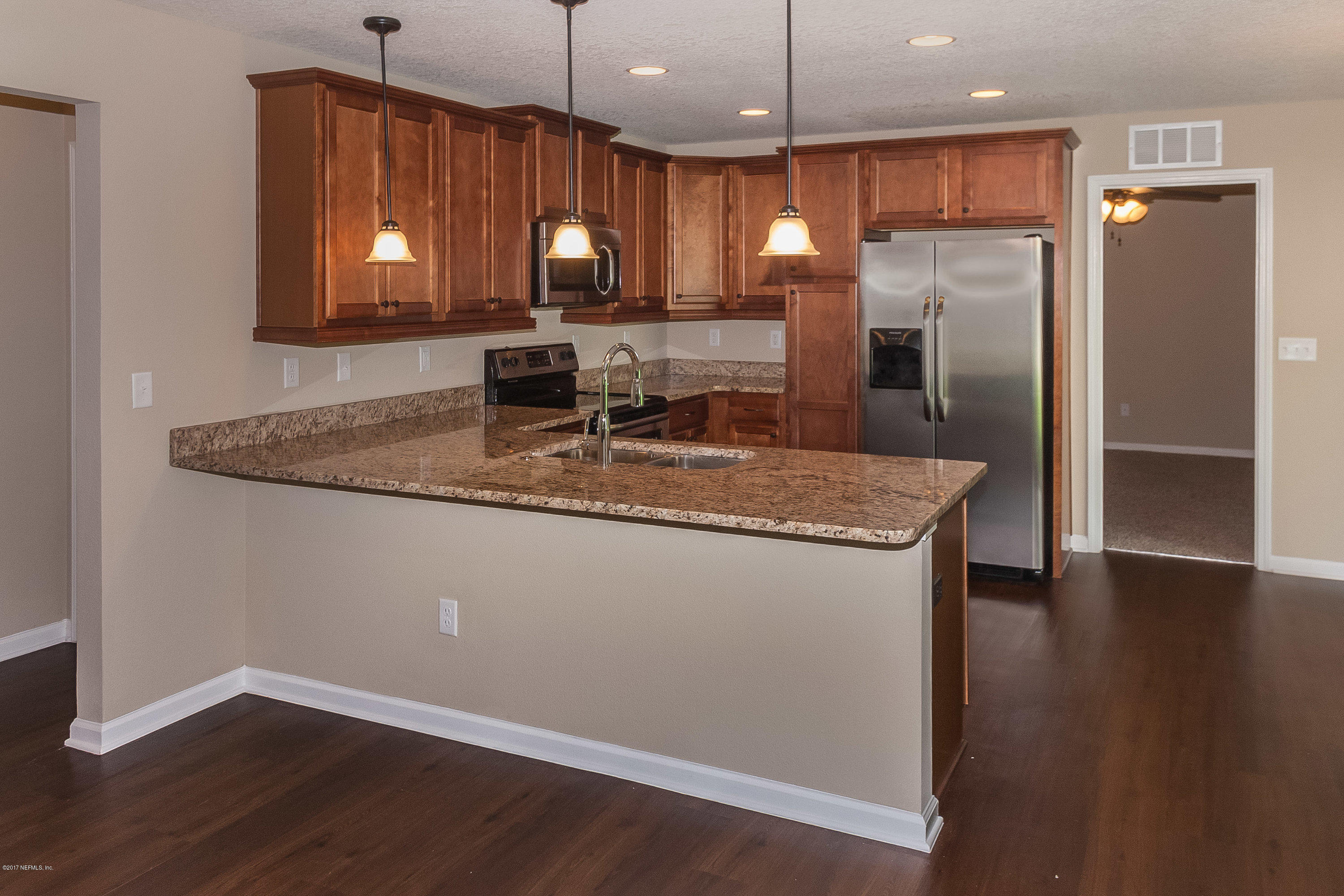 4258 Adirolf Road Jacksonville, FL 32207 - Photo 12 of 27 Breakfast bar