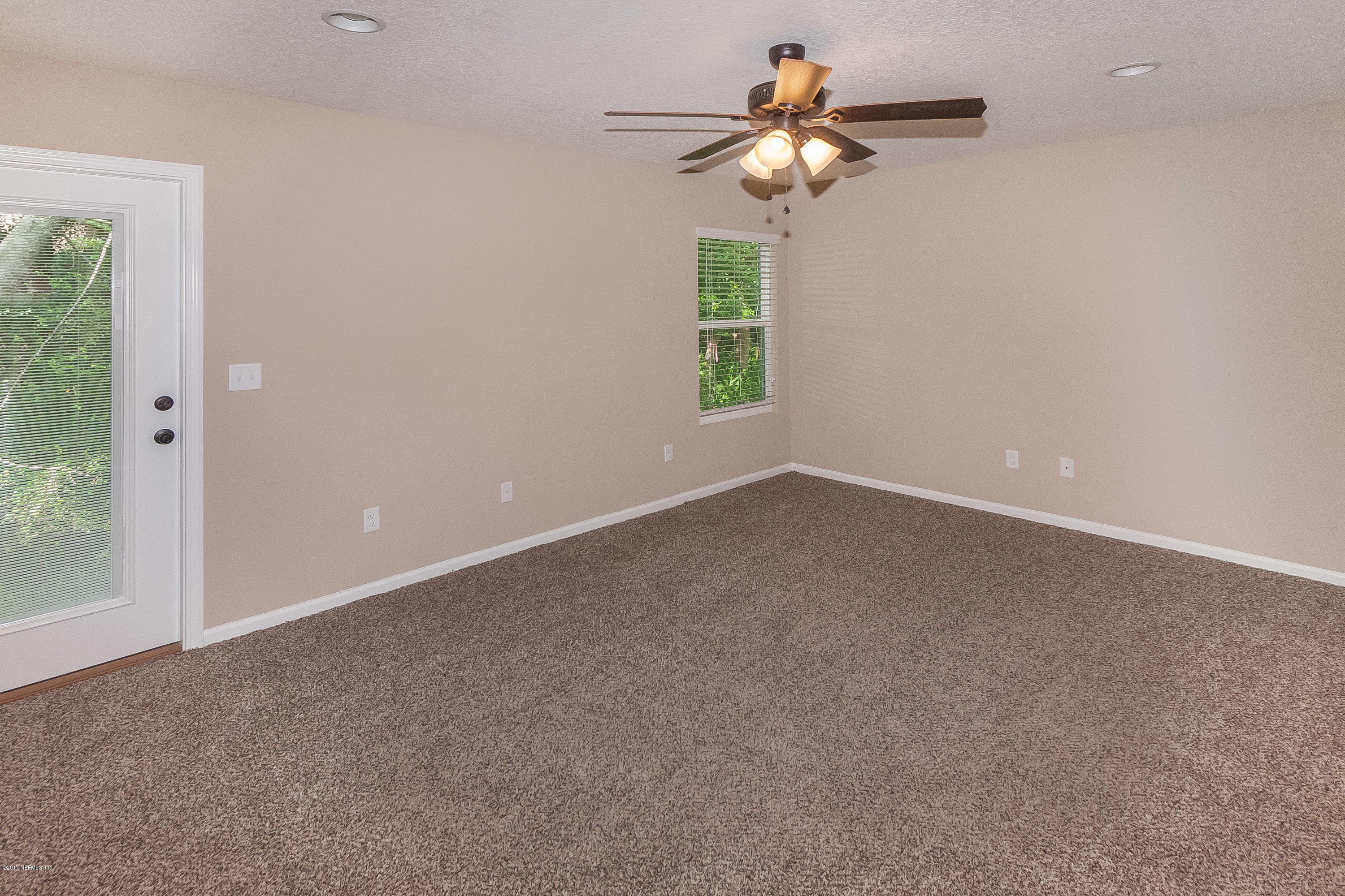 4258 Adirolf Road Jacksonville, FL 32207 - Photo 17 of 27 Master Suite