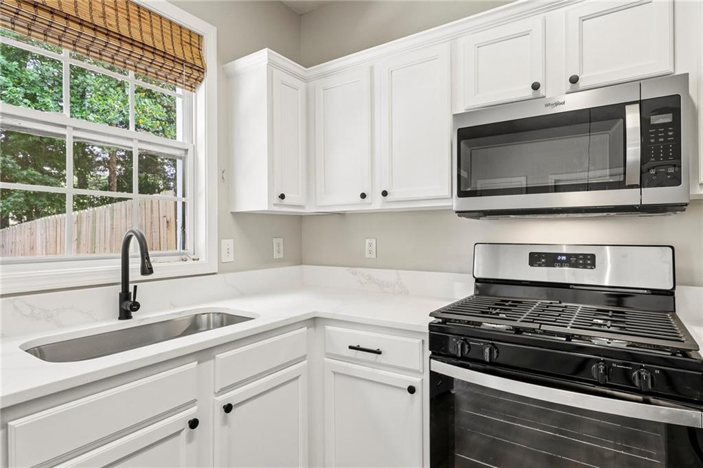 3034 Kentmere Drive Cumming, GA 30040 - Photo 10 of 26