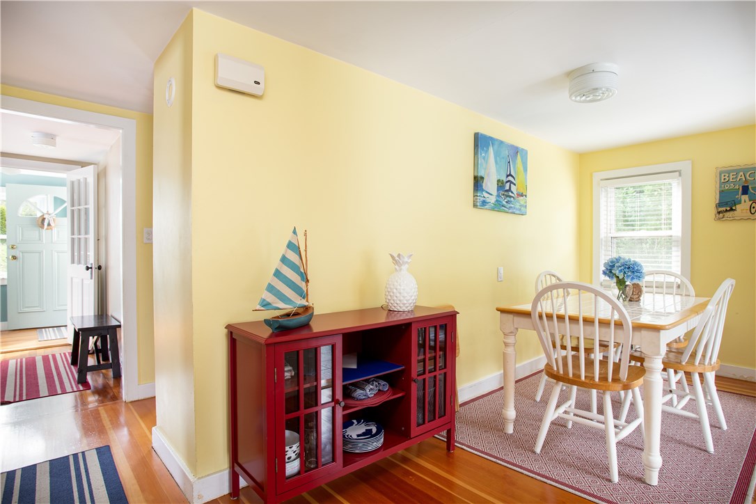 35 Rosa Road Middletown, RI 02842 - Photo 16 of 31