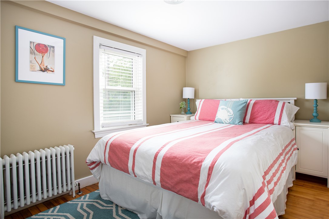 35 Rosa Road Middletown, RI 02842 - Photo 17 of 31