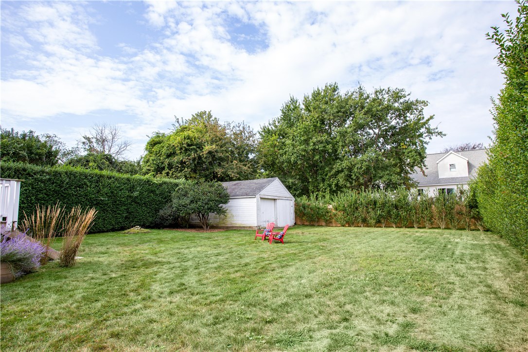 35 Rosa Road Middletown, RI 02842 - Photo 6 of 31