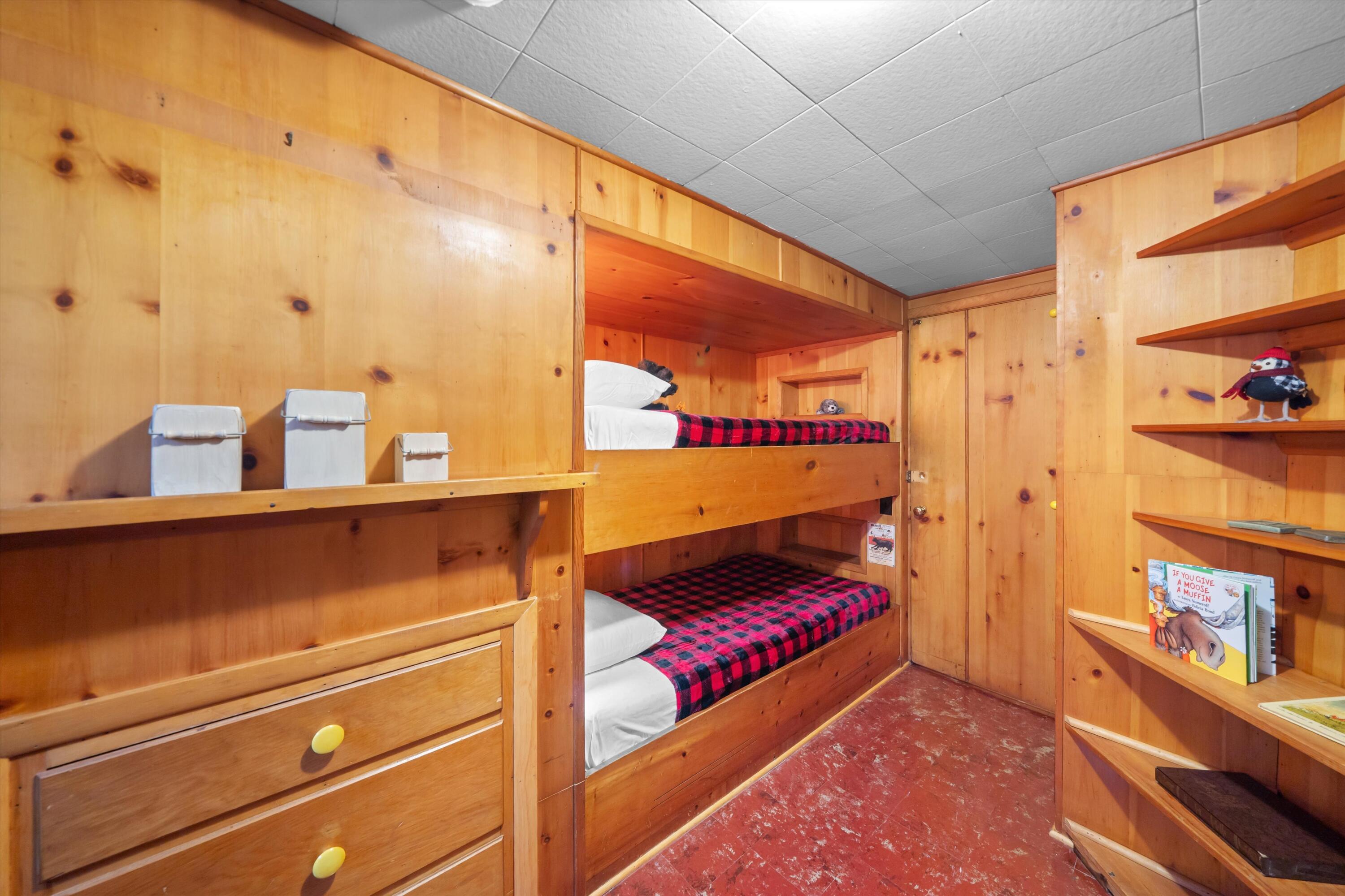 2011 Day Street Ann Arbor, MI 48104 - Photo 40 of 59 Bunk Room
