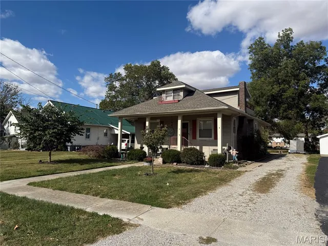 $179,500 | 618 Morgan Street, Carlinville, IL 62626