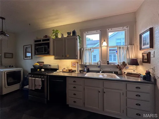 $179,500 | 618 Morgan Street, Carlinville, IL 62626