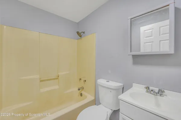 $1,200 | 1009 West Lackawanna Avenue, Scranton, PA 18504