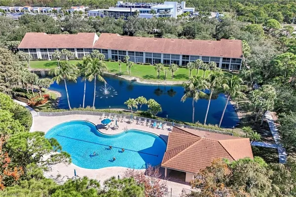 $6,000 | 14530 Red Fox Run, Unit 215, Naples, FL 34110