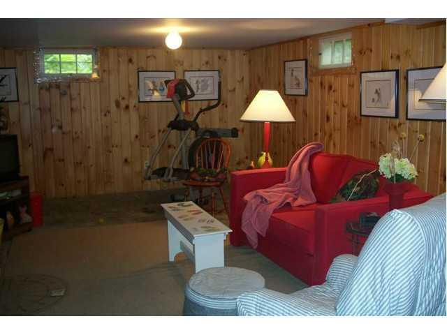 17 Birch Road Auburn, ME 04210 - Photo 16 of 17 Den/Family/Great Room.