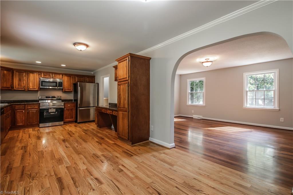 3100 Covedale Street High Point, NC 27265 - Photo 7 of 29 Gallery Image 7