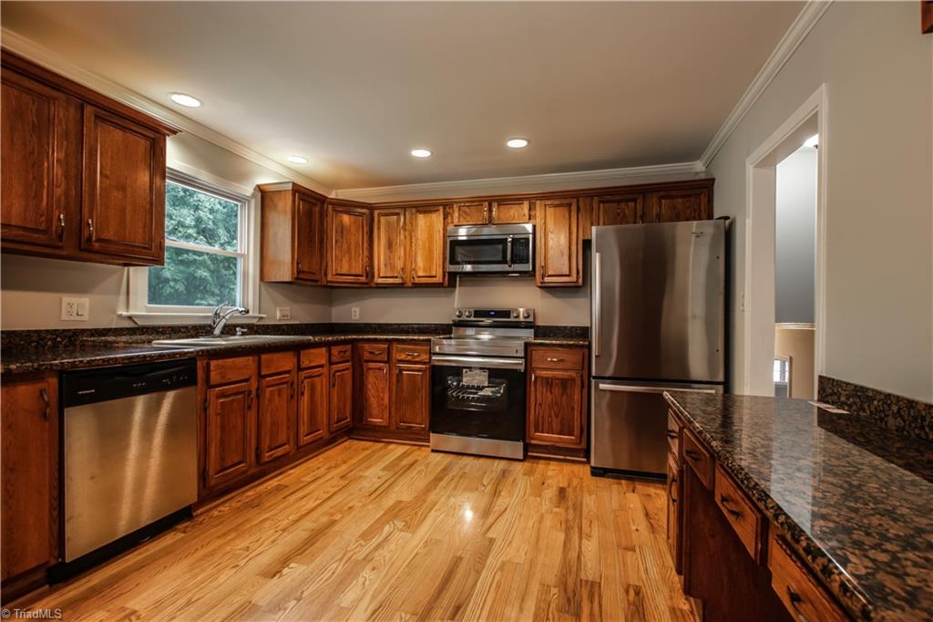 3100 Covedale Street High Point, NC 27265 - Photo 8 of 29 Gallery Image 8