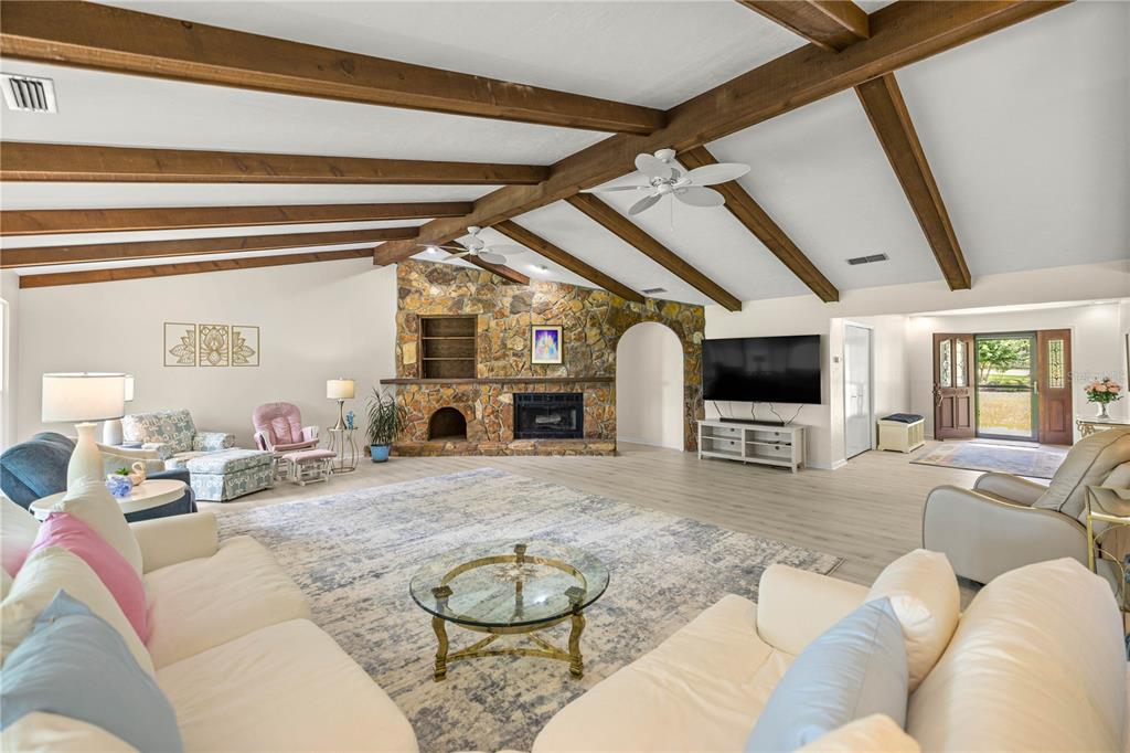 12131 Northeast 10th Terrace Anthony, FL 32617 - Photo 14 of 49