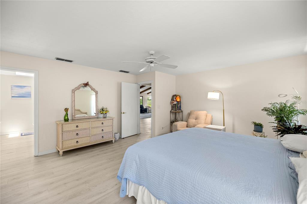 12131 Northeast 10th Terrace Anthony, FL 32617 - Photo 18 of 49