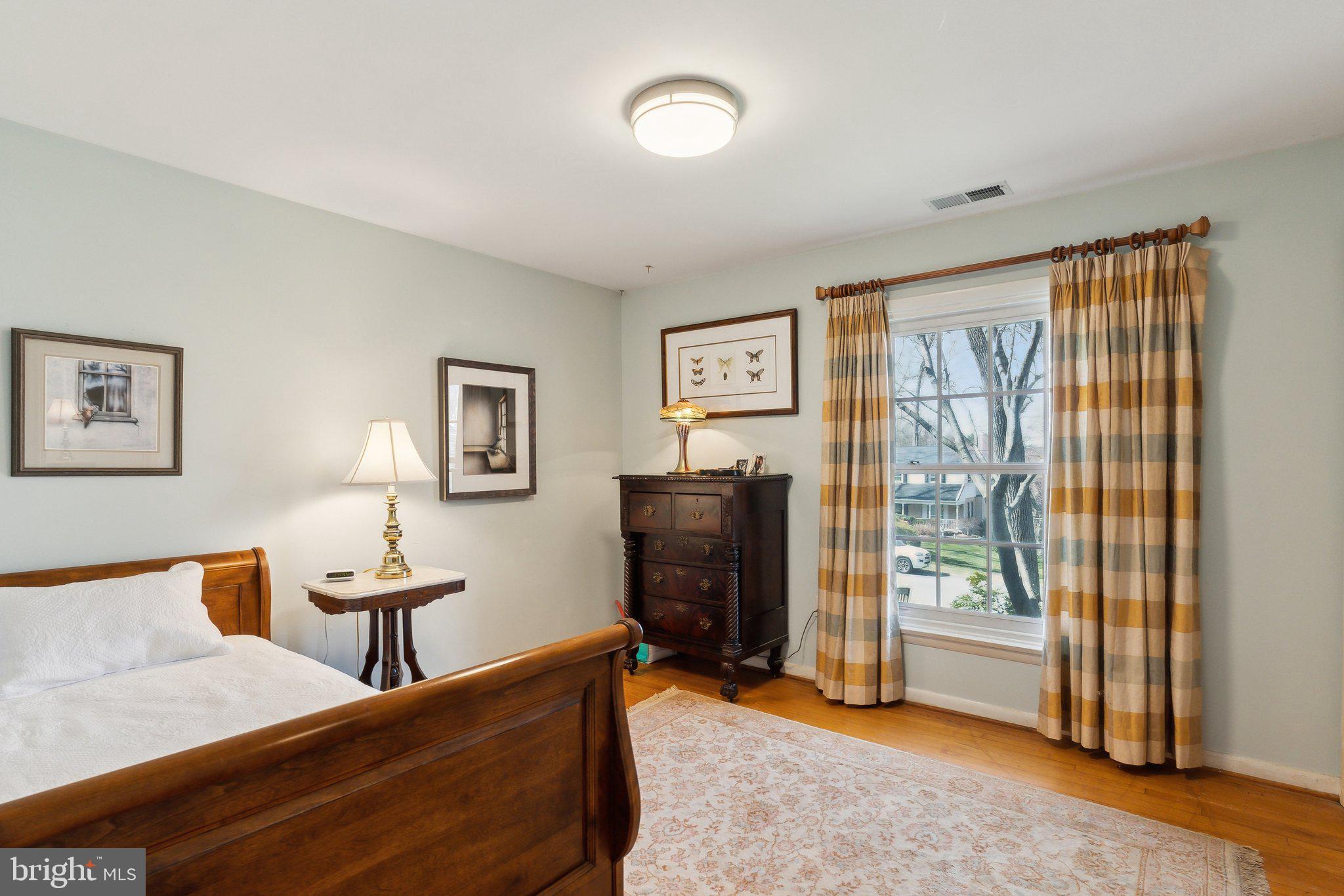 9447 Emory Grove Road Gaithersburg, MD 20877 - Photo 20 of 49 Bedrrom