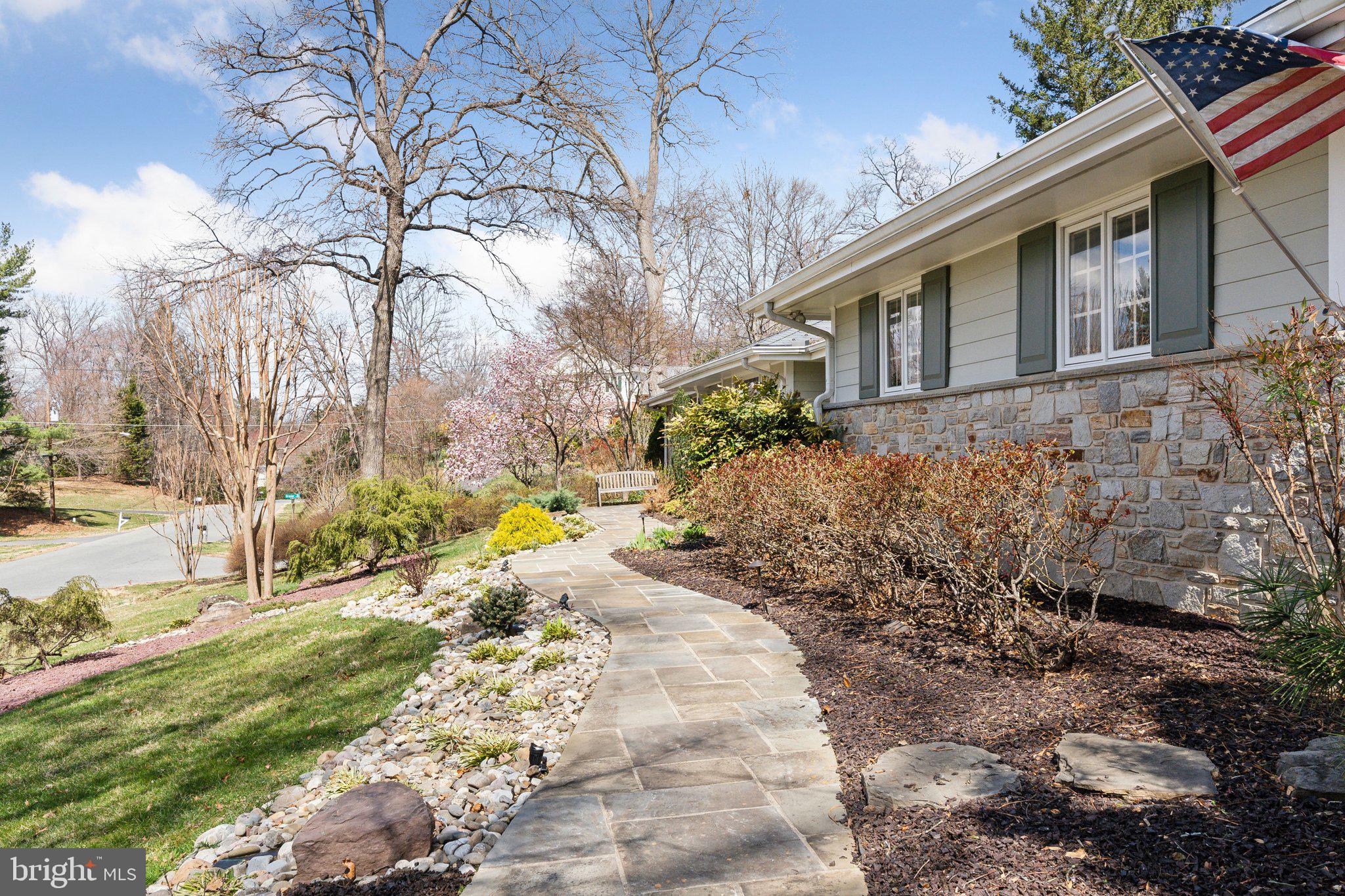 9447 Emory Grove Road Gaithersburg, MD 20877 - Photo 2 of 49 Walkway