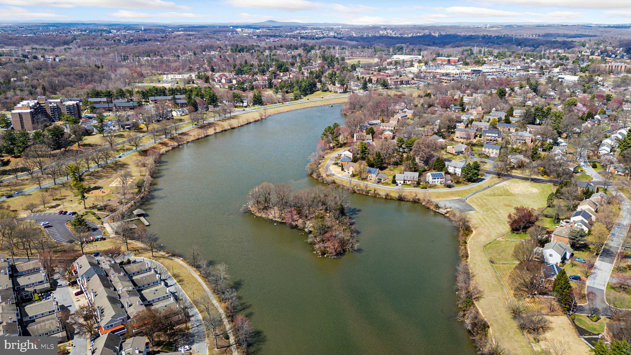 9447 Emory Grove Road Gaithersburg, MD 20877 - Photo 45 of 49 Lake Whetstone