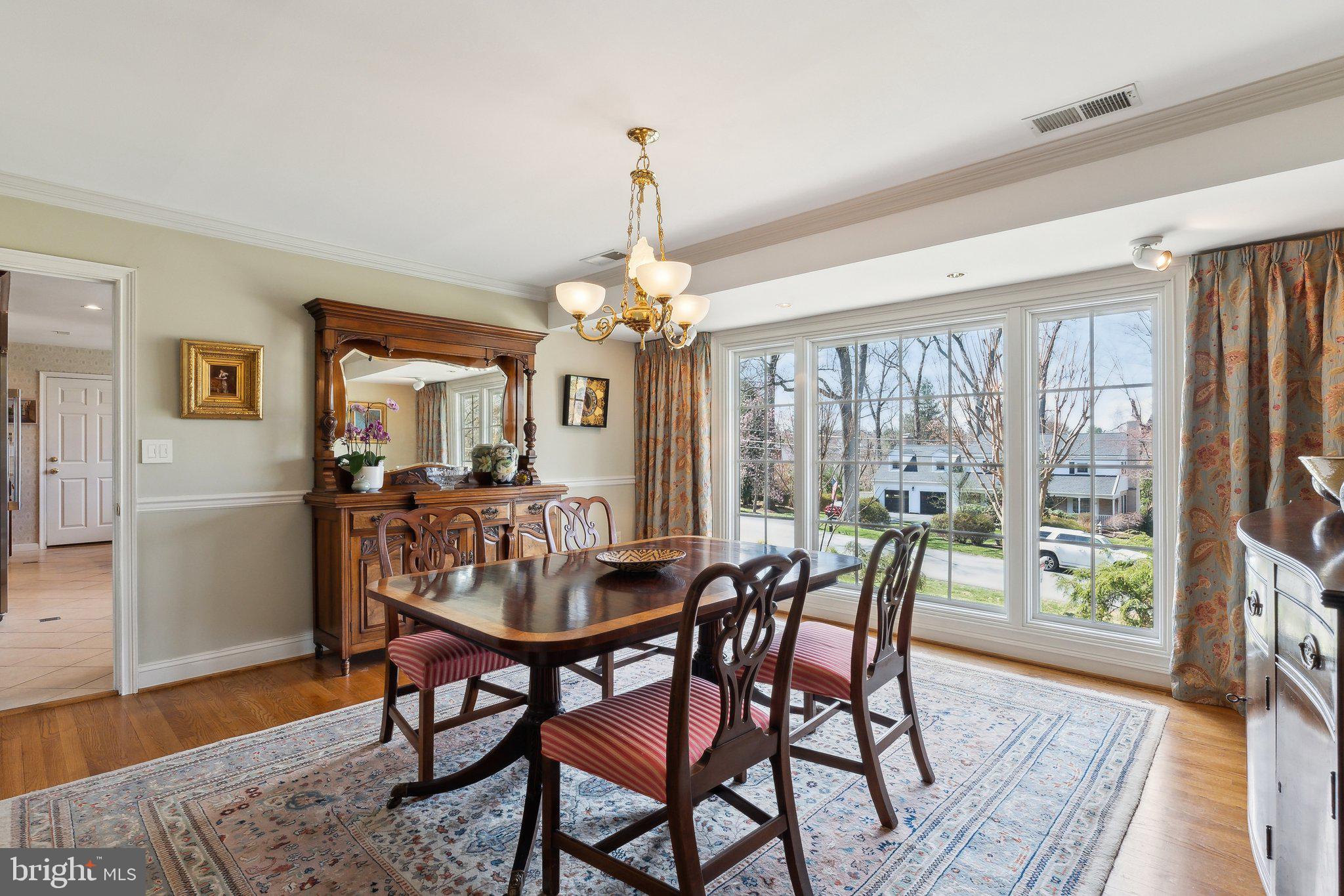 9447 Emory Grove Road Gaithersburg, MD 20877 - Photo 7 of 49 Dining Room