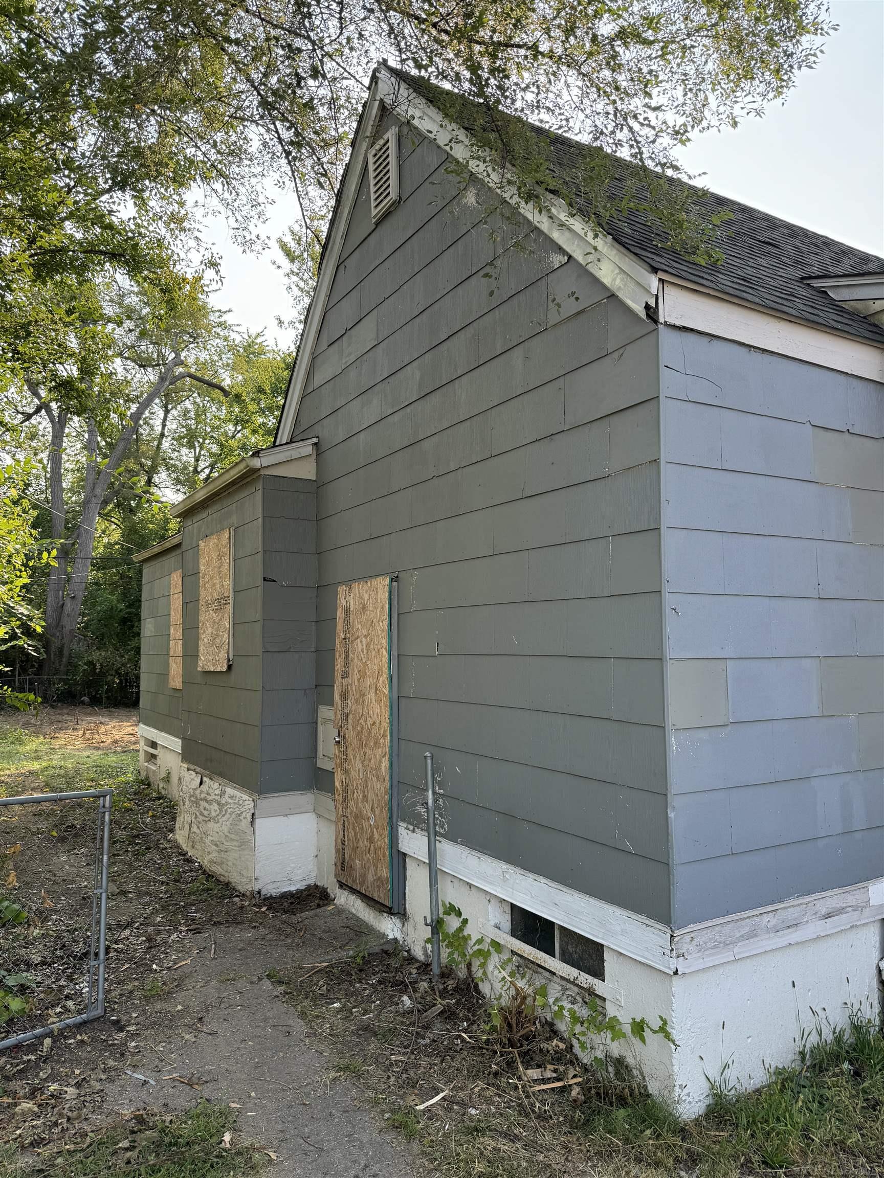 20284 Ferguson Street Detroit, MI 48235 - Photo 14 of 15 50176247-87deeae6-81a8-4f30-a834-cff8c620ab6a.JPG