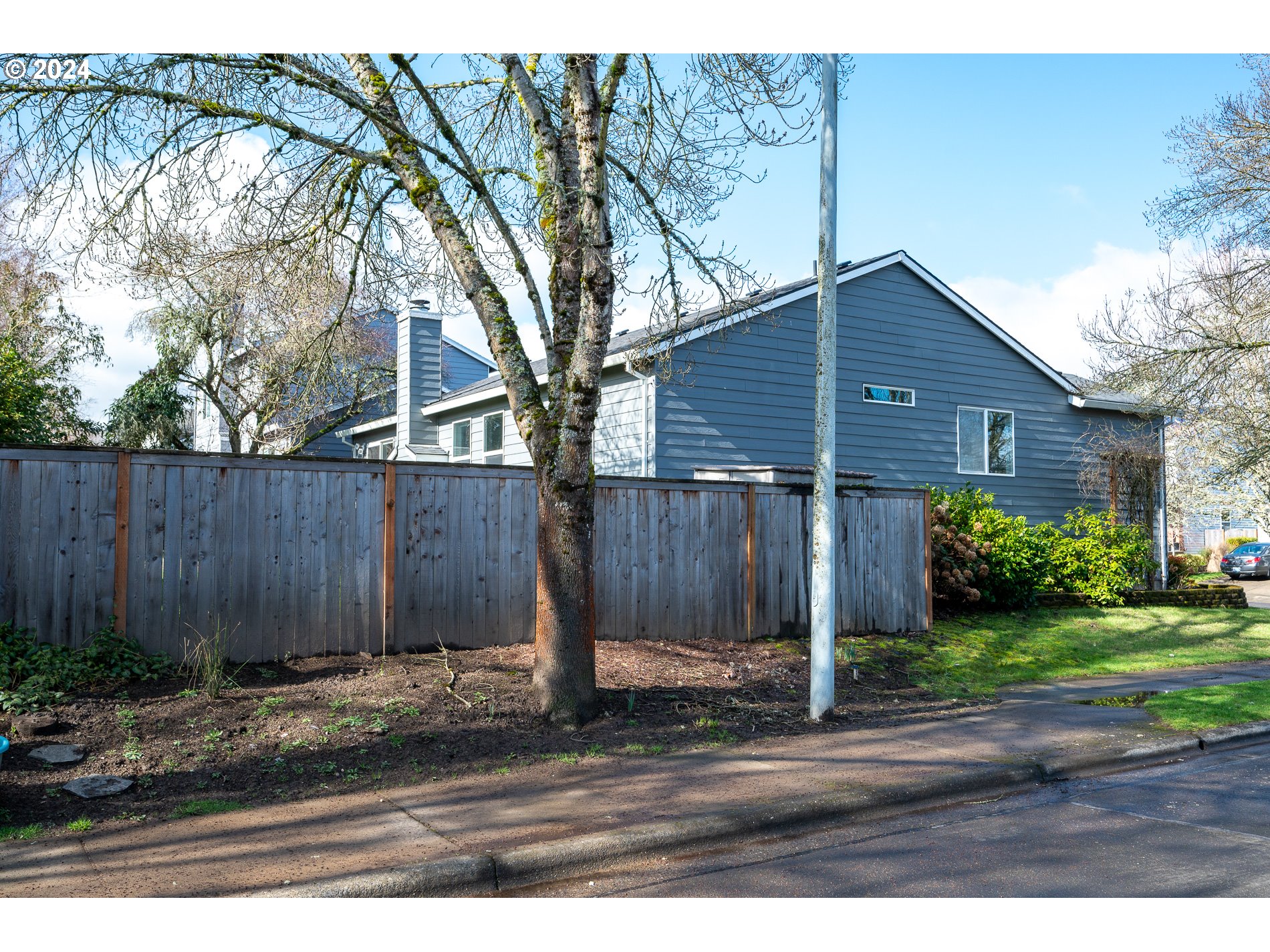 17818 Southwest Reisner Lane Sherwood, OR 97140 - Photo 20 of 20 a backyard of a house