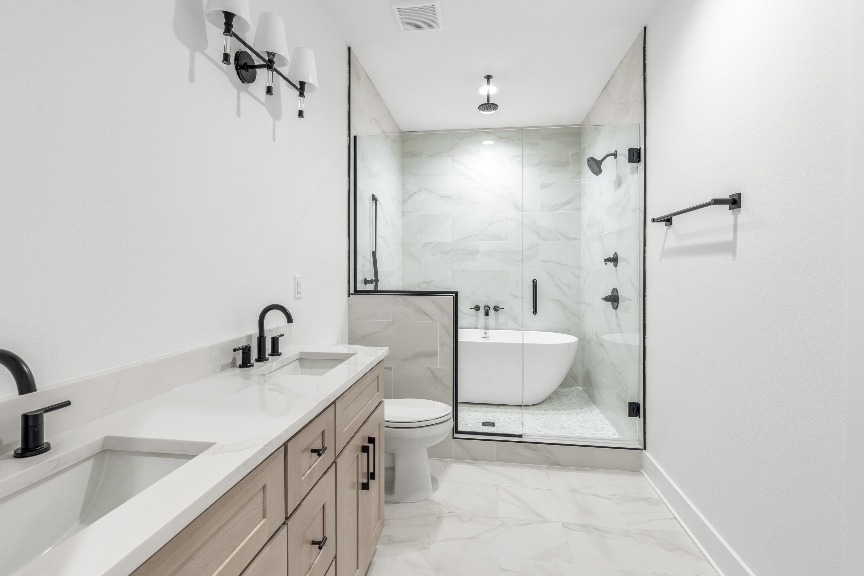 80 Clarke Hl Road Freeport, FL 32439 - Photo 11 of 33 a bathroom with a toilet sink and mirror