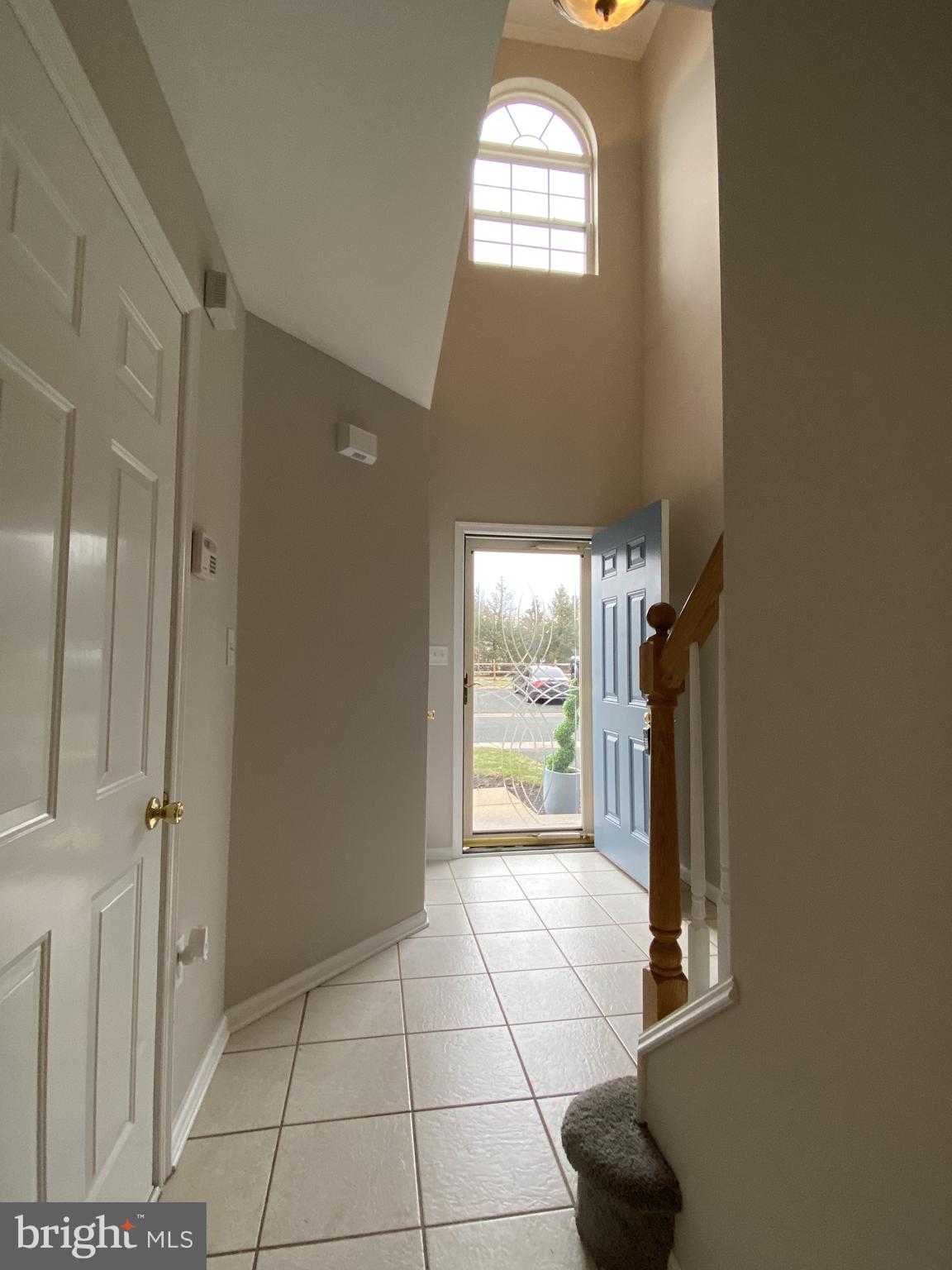 5 Sycamore Lane Bear, DE 19701 - Photo 3 of 38 Entry Hall w/ Ceramic Tile