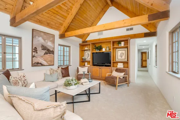 $4,595,000 | 2917 North Poinsettia Avenue, Manhattan Beach, CA 90266