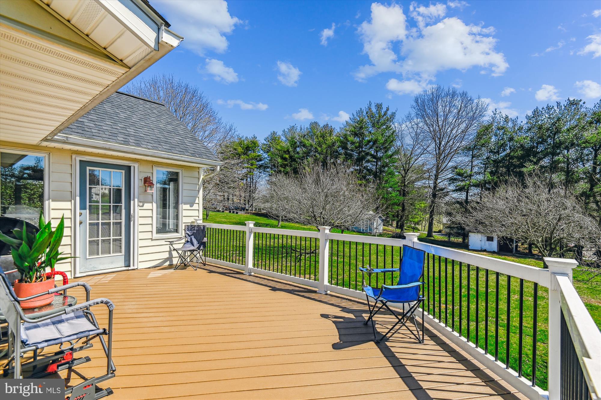 4517 Foxtail Road Hampstead, MD 21074 - Photo 15 of 44 Deck