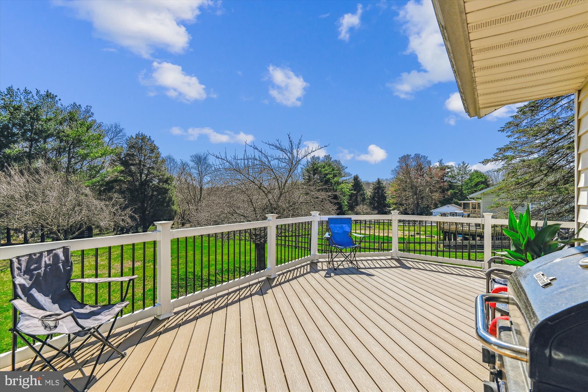 4517 Foxtail Road Hampstead, MD 21074 - Photo 16 of 44 Deck
