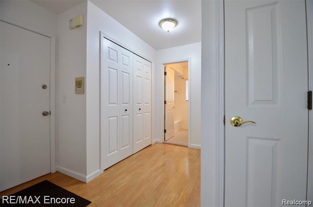 465 Miller Avenue, Unit 106 Rochester, MI 48307 - Photo 7 of 46 Foyer and Hall Closet