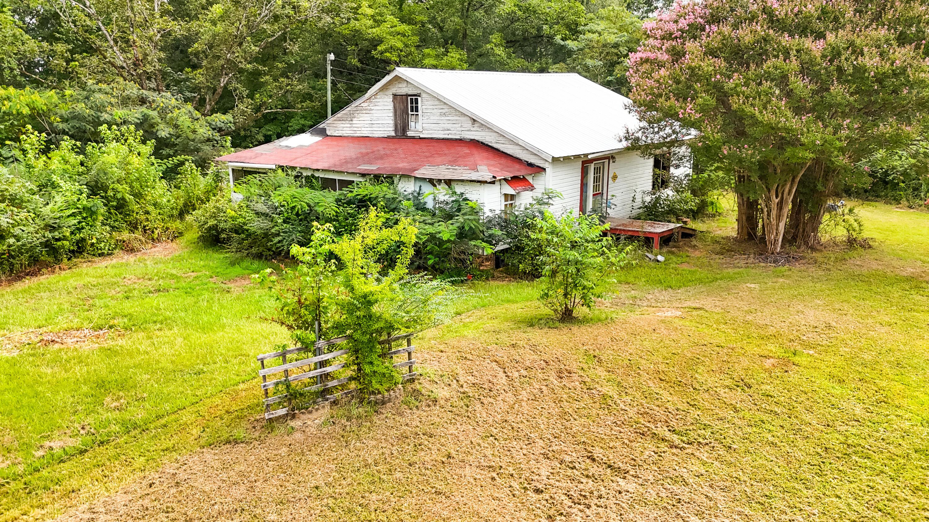 1697 Elm Road Winfield, AL 35594 - Photo 23 of 25 dji_fly_20250811_102752_0916_17550114591