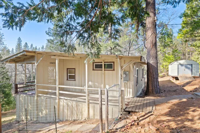 $215,000 | 16431 Estralita Drive, Sonora, CA 95370