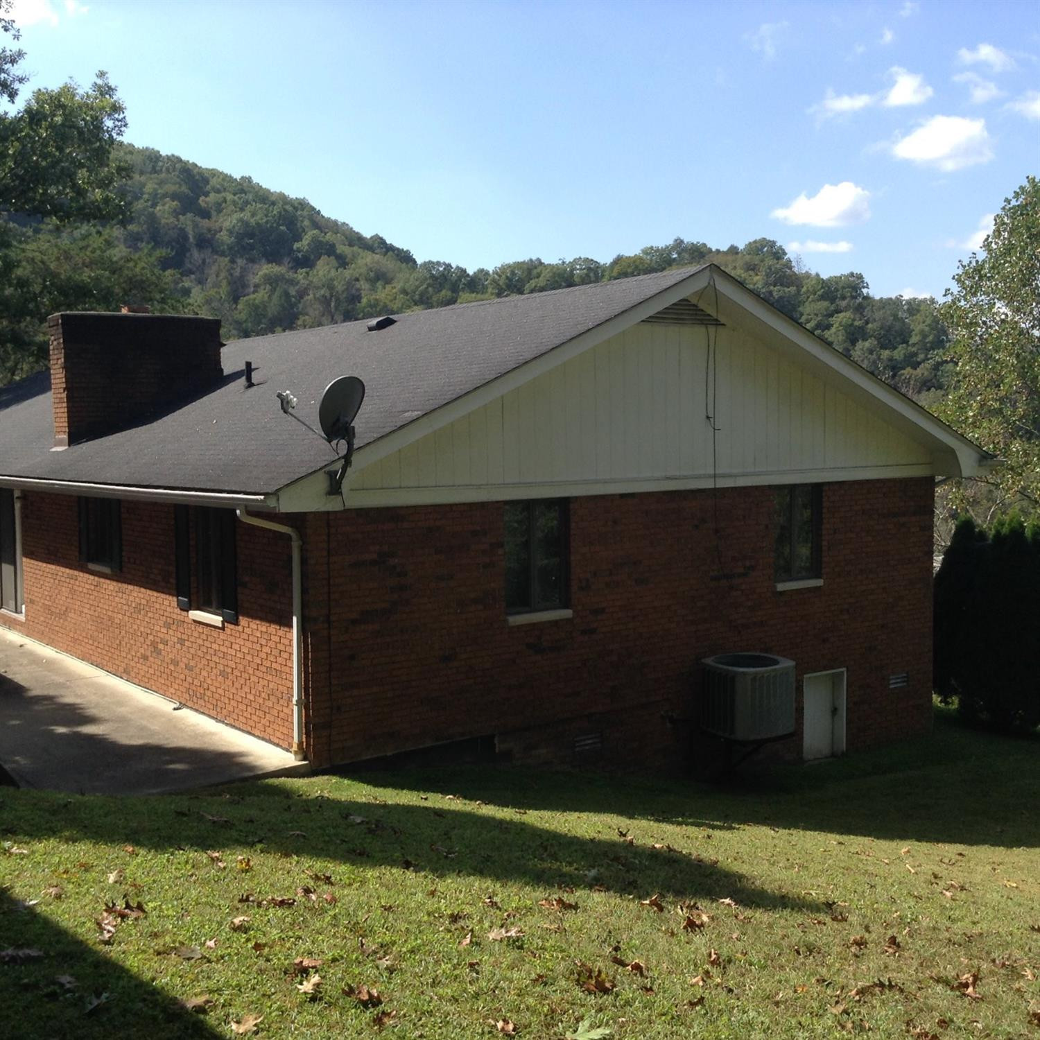 151 Lonzo Road Jackson, KY 41339 - Photo 6 of 26 Photo 6