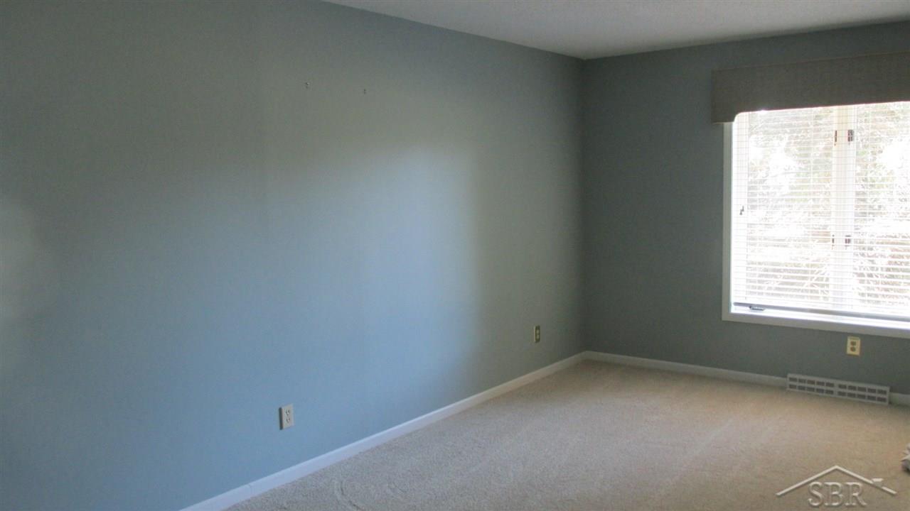 7290 Maple Road Frankenmuth, MI 48734 - Photo 4 of 26 31356978-3.JPG