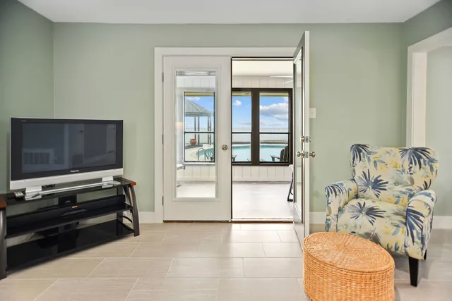 $2,950 | 8 Las Brisas Place, Port Lavaca, TX 77979