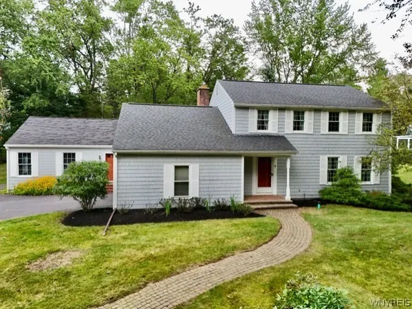 $482,900 | 8 Mt Airy Court, Orchard Park, NY 14127