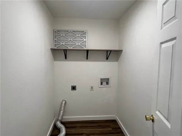 $1,800 | 3729 Lynda Lee Drive, Corpus Christi, TX 78418