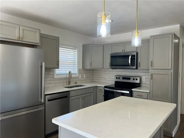 $1,800 | 3729 Lynda Lee Drive, Corpus Christi, TX 78418