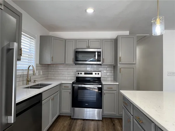$1,800 | 3729 Lynda Lee Drive, Corpus Christi, TX 78418