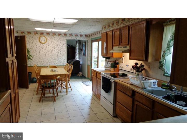 66 South Sunset Road Willingboro, NJ 08046 - Photo 5 of 15 Gallery Image 5