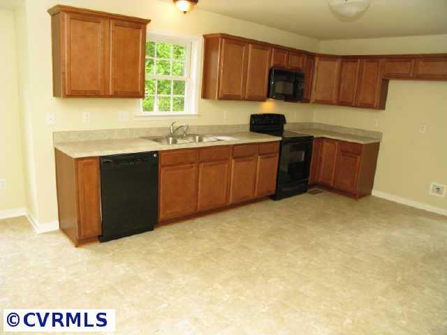 4616 Riderwood Way Chester, VA 23831 - Photo 4 of 6