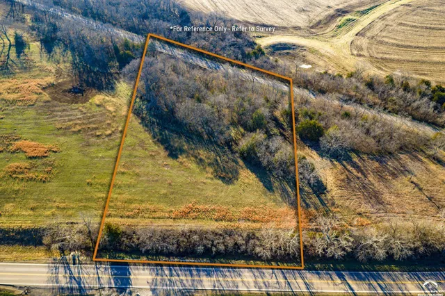 $92,500 | 900 Southeast Stanley Road, Tecumseh, KS 66542