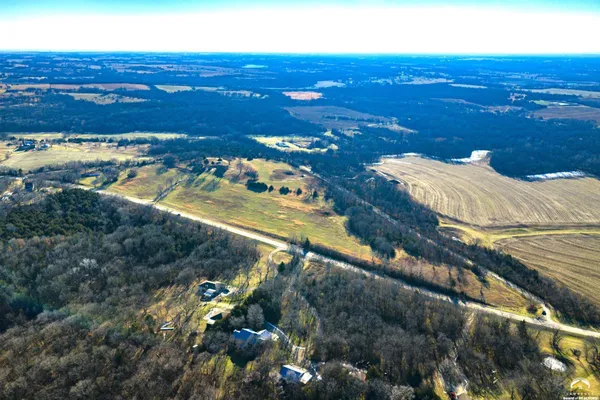 $90,000 | 900 Southeast Stanley Road, Tecumseh, KS 66542