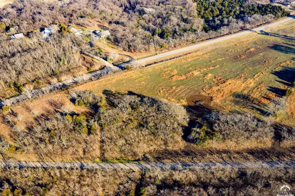 $90,000 | 900 Southeast Stanley Road, Tecumseh, KS 66542