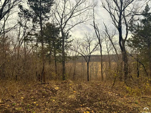 $90,000 | 900 Southeast Stanley Road, Tecumseh, KS 66542