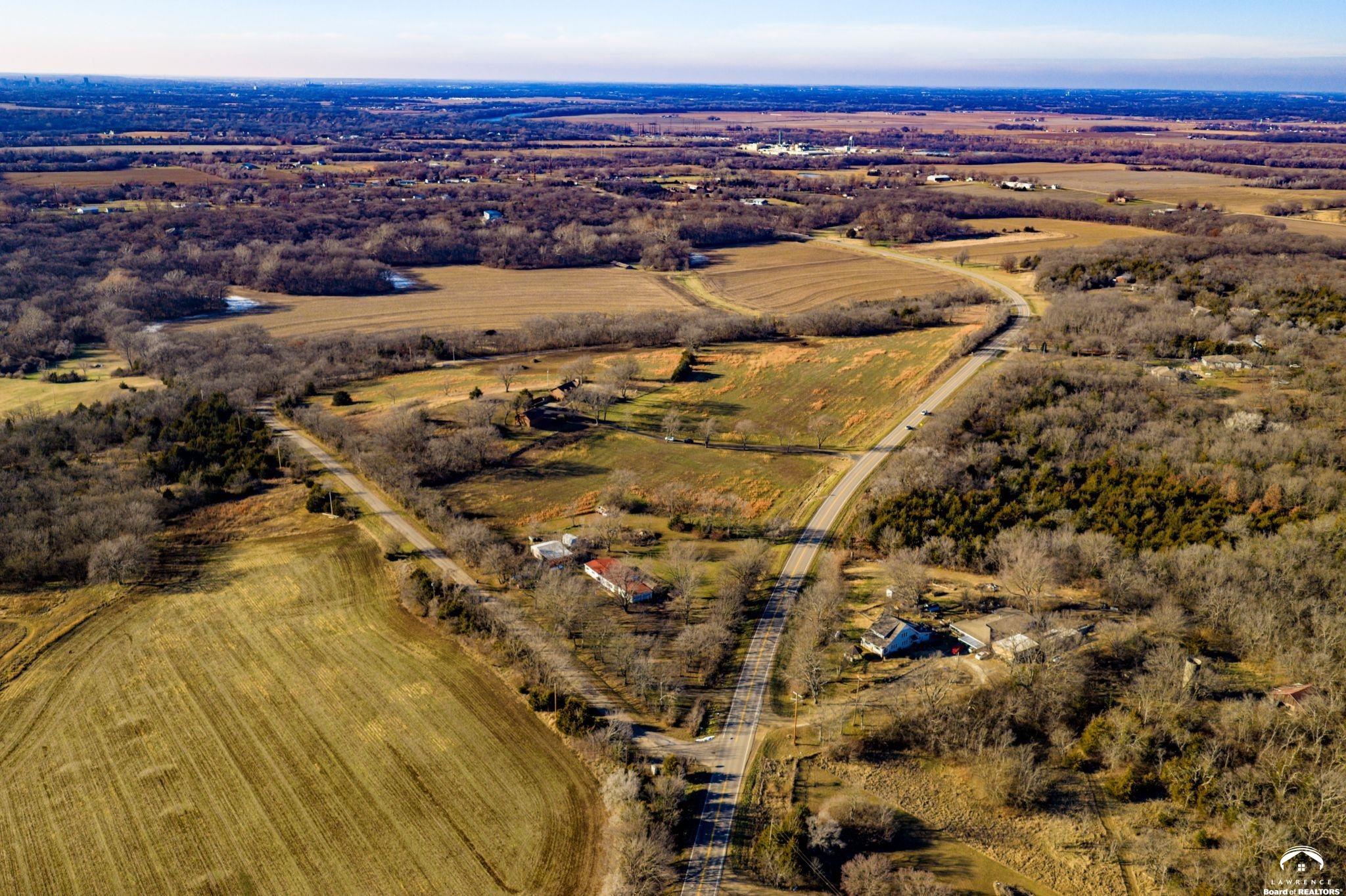 900 Southeast Stanley Road Tecumseh, KS 66542 - Photo 10 of 22