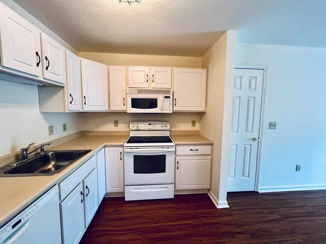 $202,900 | 15 Lovell Street, Unit 10, Nashua, NH 03060