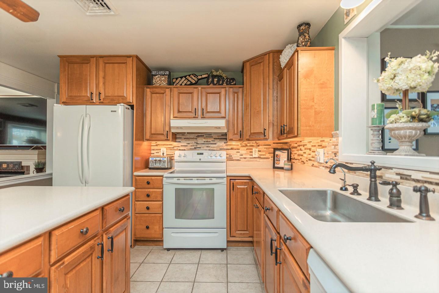 920 Knapp Road Lansdale, PA 19446 - Photo 9 of 45 Gallery Image 9